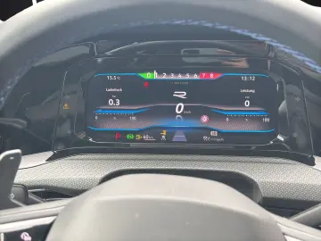 Golf VIII Variant R DSG MATRIX ACC HuD AID PANO 