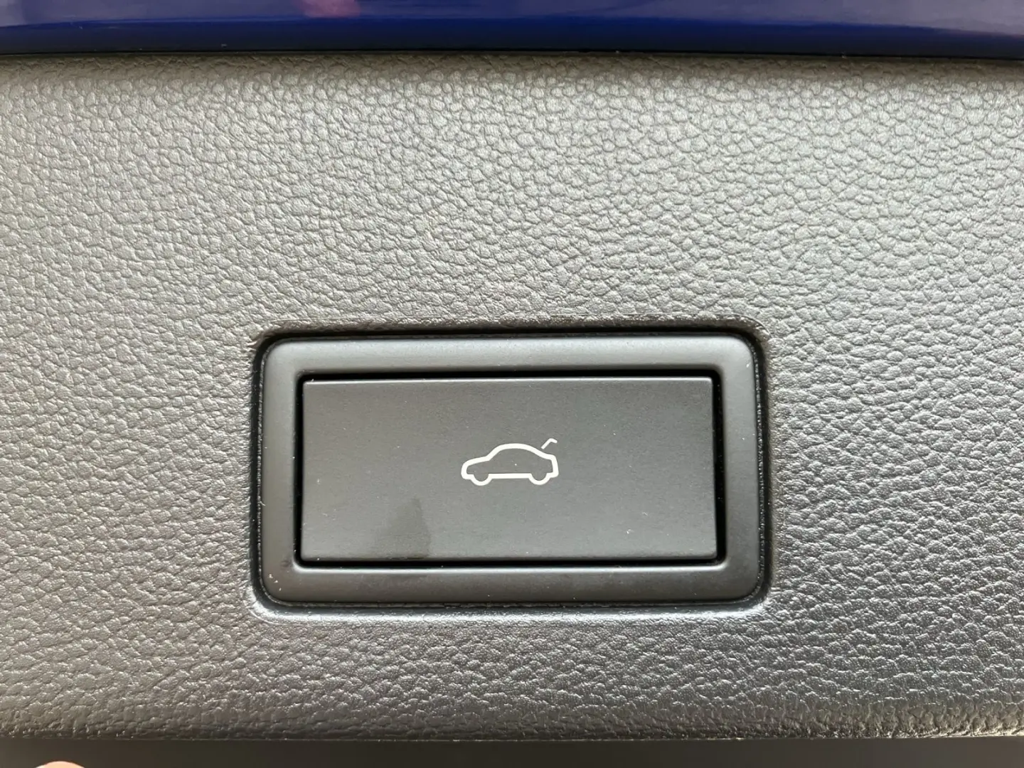 Golf VIII Variant R DSG MATRIX ACC HuD AID PANO 
