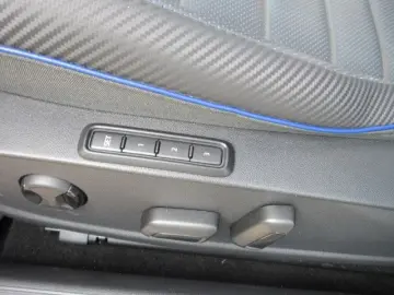Golf R NAVI PANO IQ LIGHT HARMAN HEAD UP KAMERA