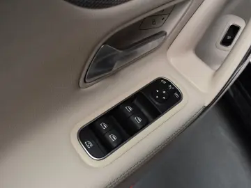 CLA 200*KAMERA*LED*NAVI*LEDER*SHZ*PDC*ALU*SPORT