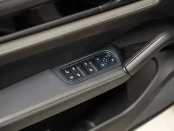 Cayenne E-Hybrid Sport Chrono HeadUp Soft-Close