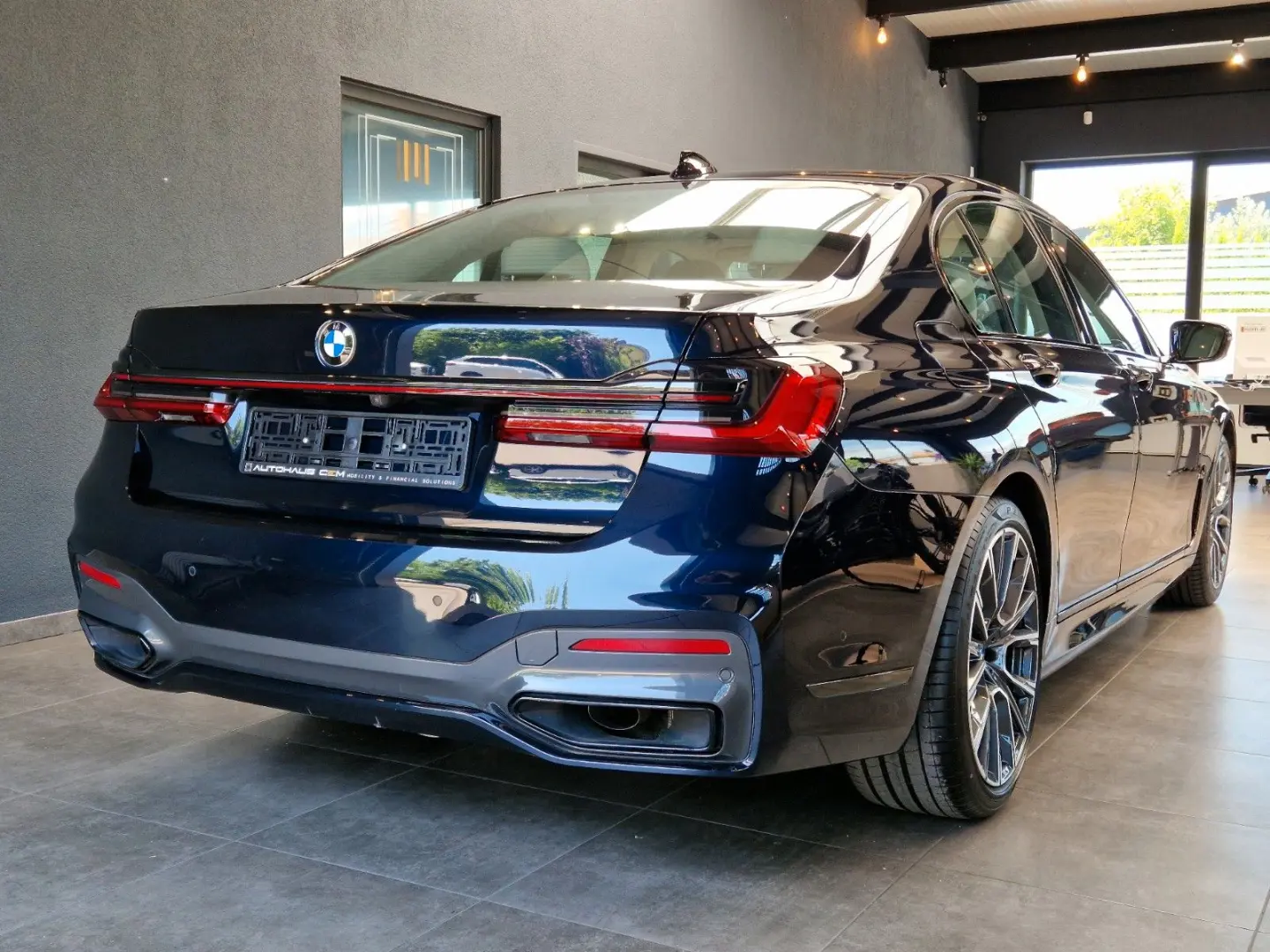 730d M-Sport*LED*Sound*Navi*Head Up*
