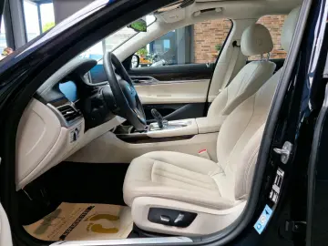 730d M-Sport*LED*Sound*Navi*Head Up*