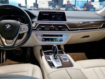 730d M-Sport*LED*Sound*Navi*Head Up*