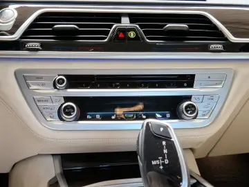 730d M-Sport*LED*Sound*Navi*Head Up*