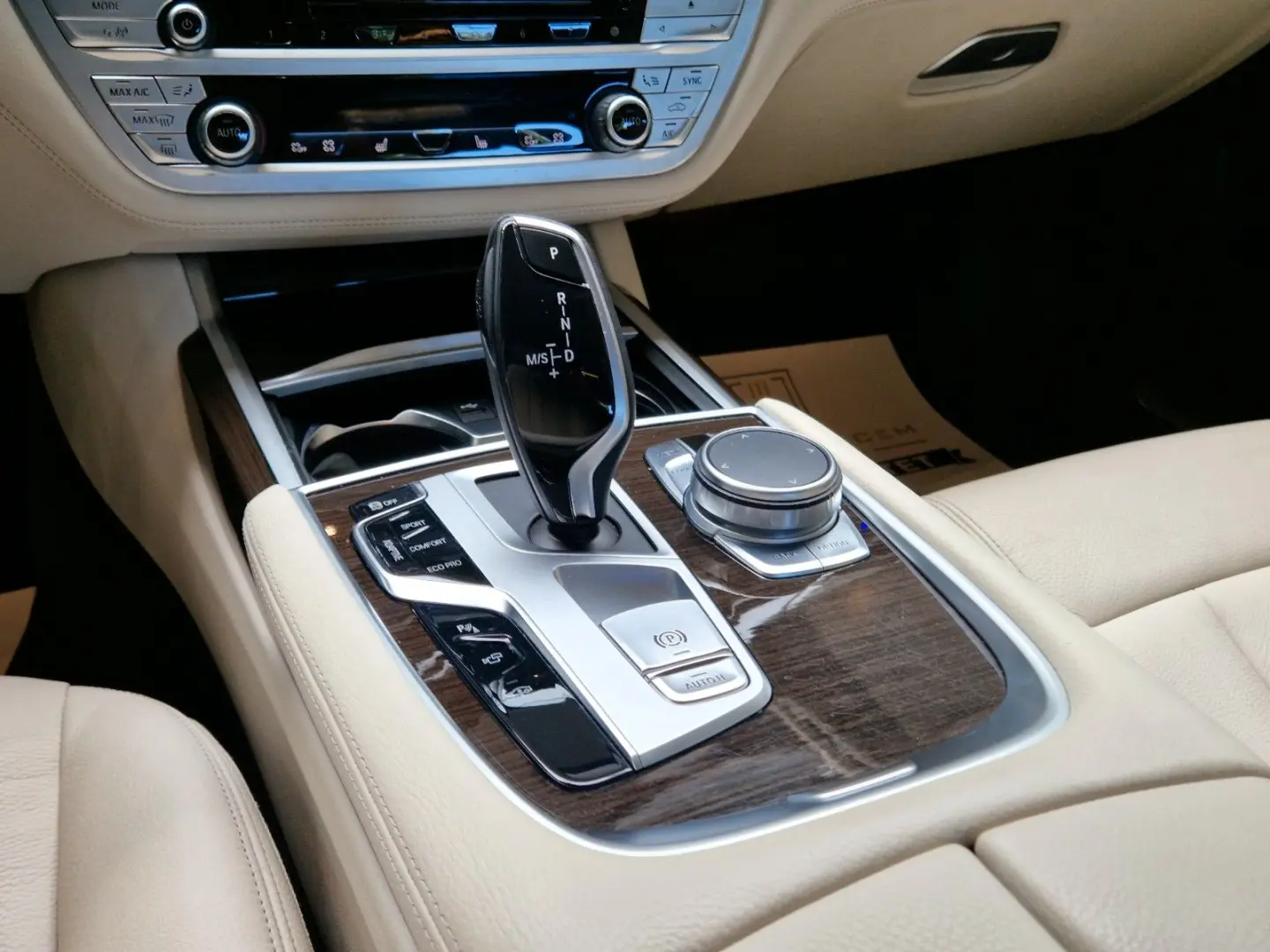 730d M-Sport*LED*Sound*Navi*Head Up*