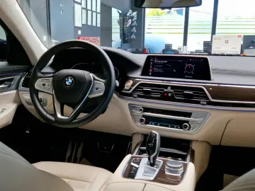 730d M-Sport*LED*Sound*Navi*Head Up*