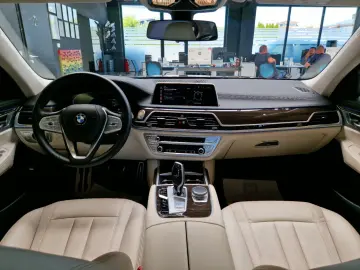 730d M-Sport*LED*Sound*Navi*Head Up*