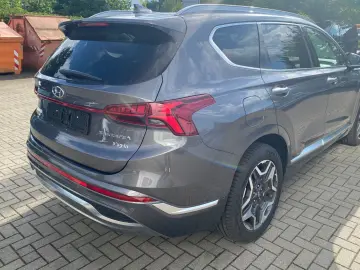 SANTA FE 1.6 T-GDI Signaturi Plug-in Hybrid 4WD