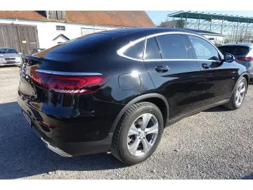 GLC 300 Coupe d 4Matic AHK Pano 19´ Kamera LED B