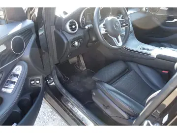 GLC 300 Coupe d 4Matic AHK Pano 19´ Kamera LED B