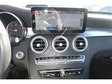 GLC 300 Coupe d 4Matic AHK Pano 19´ Kamera LED B