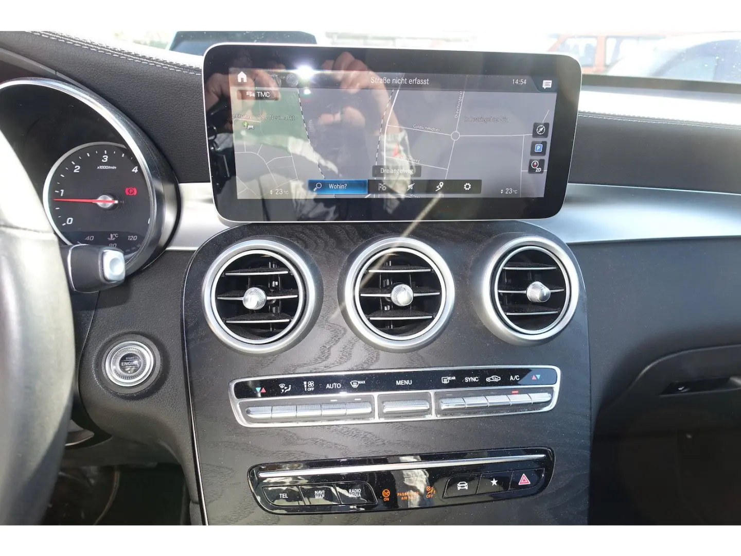 GLC 300 Coupe d 4Matic AHK Pano 19´ Kamera LED B