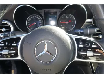 GLC 300 Coupe d 4Matic AHK Pano 19´ Kamera LED B
