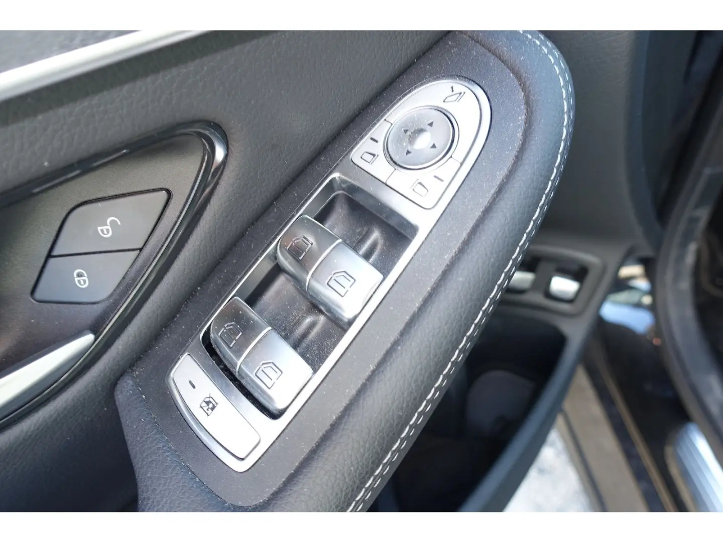 GLC 300 Coupe d 4Matic AHK Pano 19´ Kamera LED B