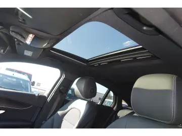 GLC 300 Coupe d 4Matic AHK Pano 19´ Kamera LED B