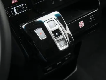 Staria 2.2 CRDI 9S DCT Trend |NAVI|KAM|KEYL|LED