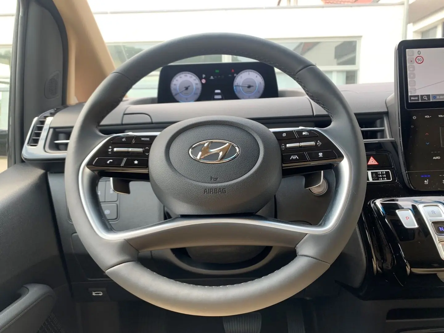 STARIA CRDi 4WD AT PRIME 9-Sitz el.ST+HK 360°Kam