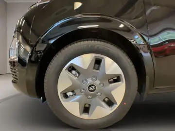 STARIA 9-Sitzer 2.2 Diesel 