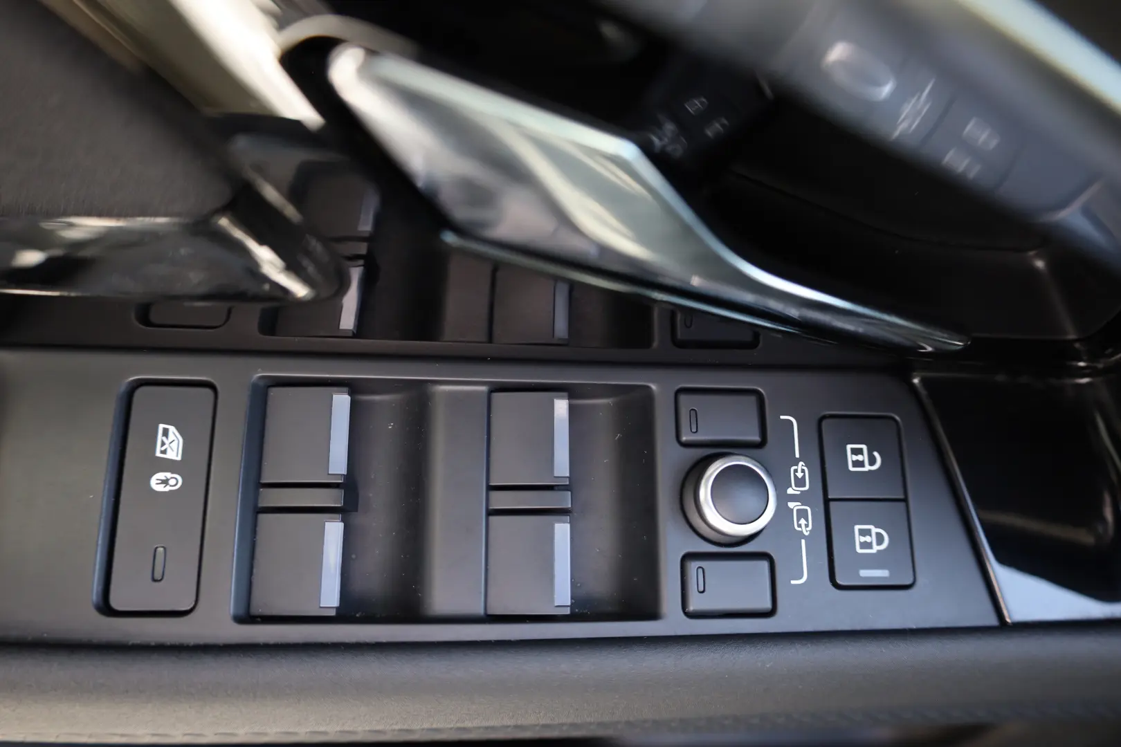 Land-Rover Range-Rover-Evoque 2.0D 163CP MHEV 4X4