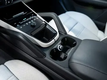 Porsche Cayenne Coupe