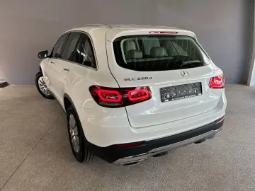 1.Hand/4Matic/9G/Burmester/360°/AHK/SHZ/194PS