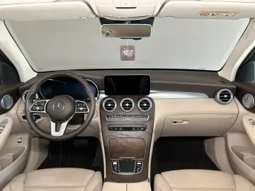 1.Hand/4Matic/9G/Burmester/360°/AHK/SHZ/194PS
