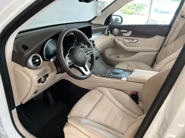 1.Hand/4Matic/9G/Burmester/360°/AHK/SHZ/194PS