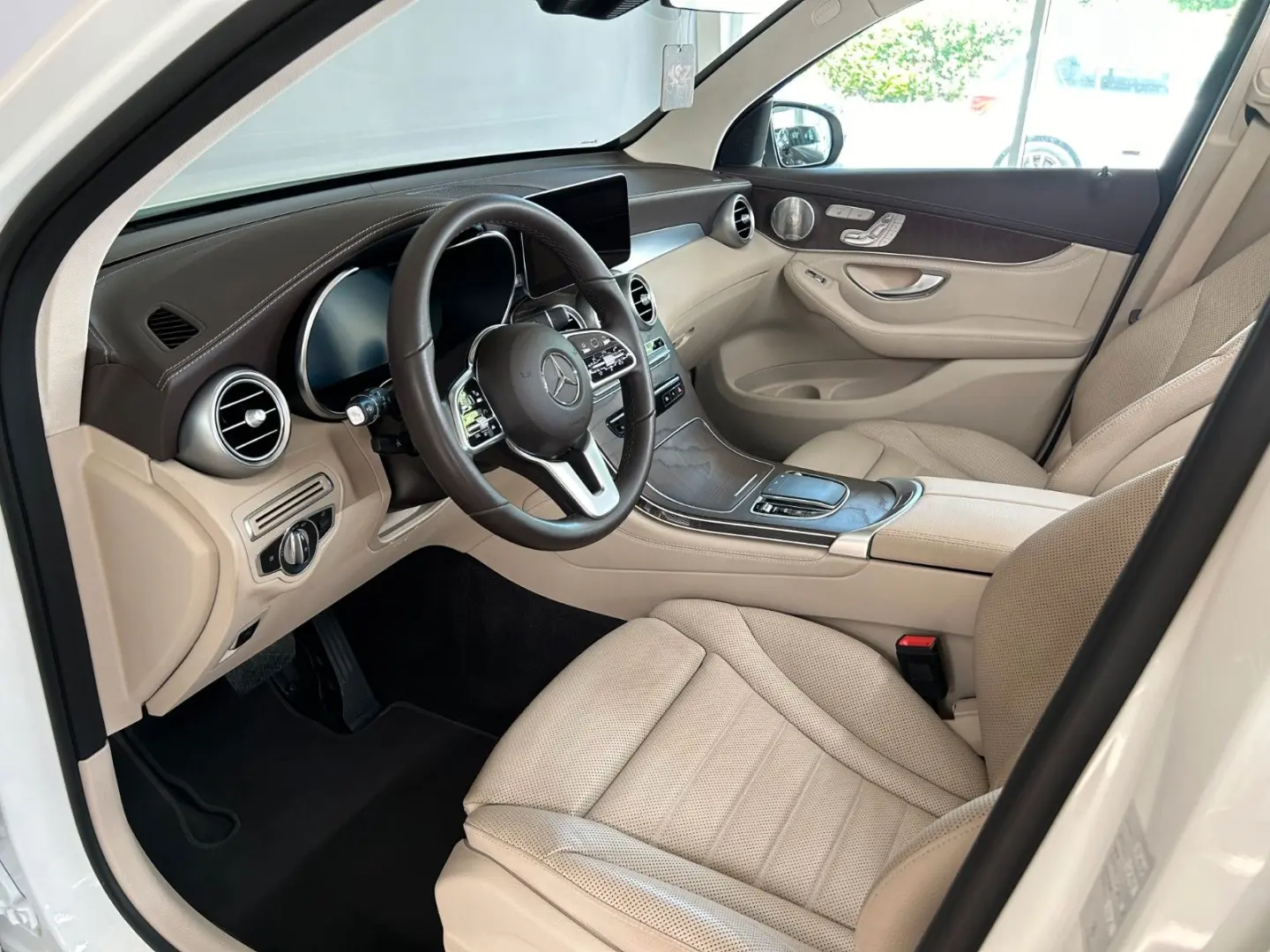 1.Hand/4Matic/9G/Burmester/360°/AHK/SHZ/194PS