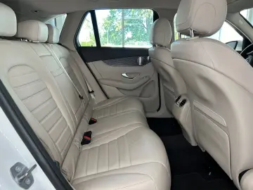1.Hand/4Matic/9G/Burmester/360°/AHK/SHZ/194PS