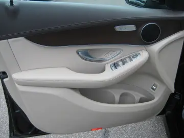 GLC 200 d AMG 4M 9G LED Navi Kamera Pano WideSc.