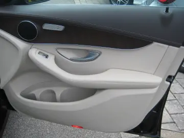 GLC 200 d AMG 4M 9G LED Navi Kamera Pano WideSc.