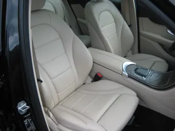 GLC 200 d AMG 4M 9G LED Navi Kamera Pano WideSc.