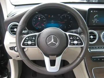 GLC 200 d AMG 4M 9G LED Navi Kamera Pano WideSc.