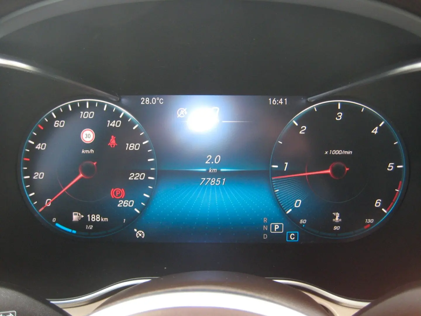 GLC 200 d AMG 4M 9G LED Navi Kamera Pano WideSc.