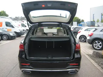 GLC 200 d AMG 4M 9G LED Navi Kamera Pano WideSc.