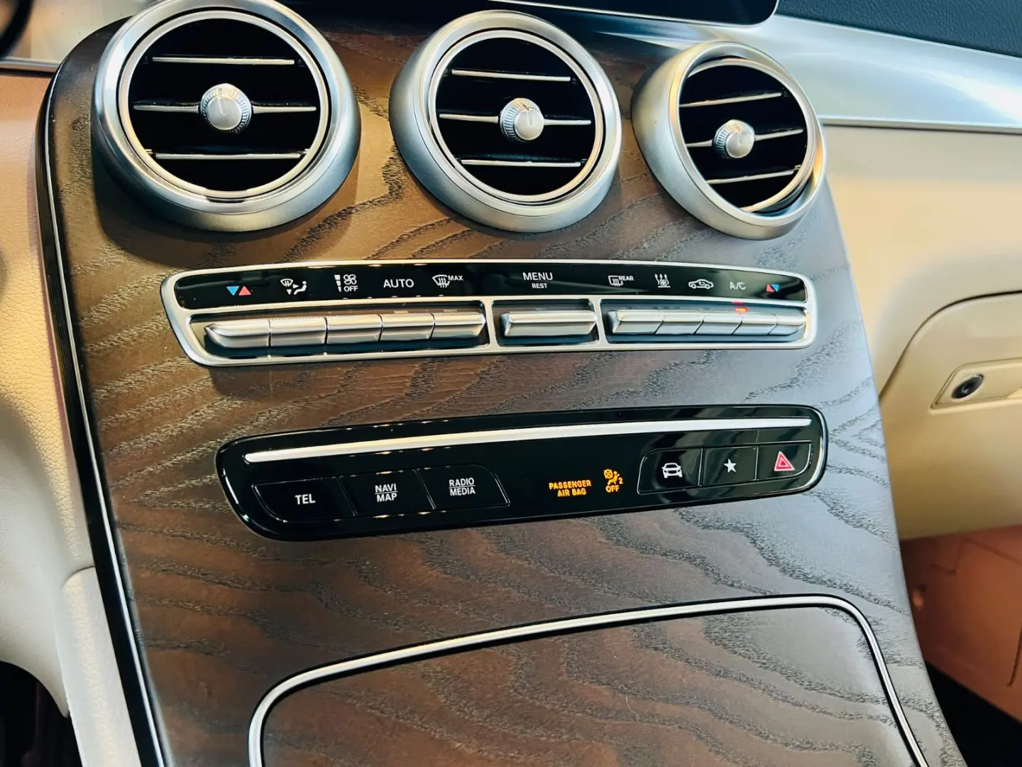 GLC 300e 4Matic|AMG|AUTOMATIK|NAVI|WIDESCREEN|