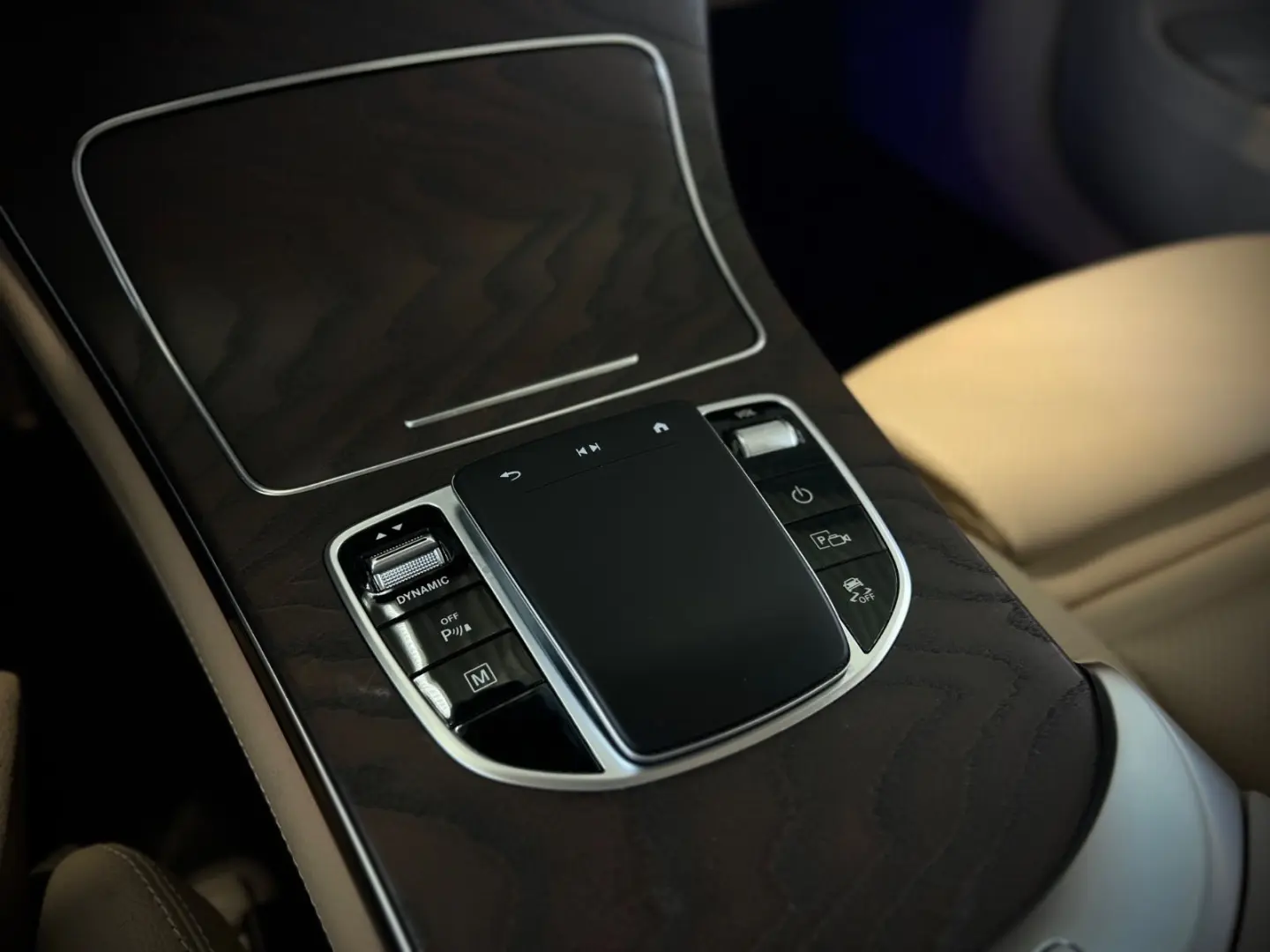 GLC 300e 4Matic|AMG|AUTOMATIK|NAVI|WIDESCREEN|