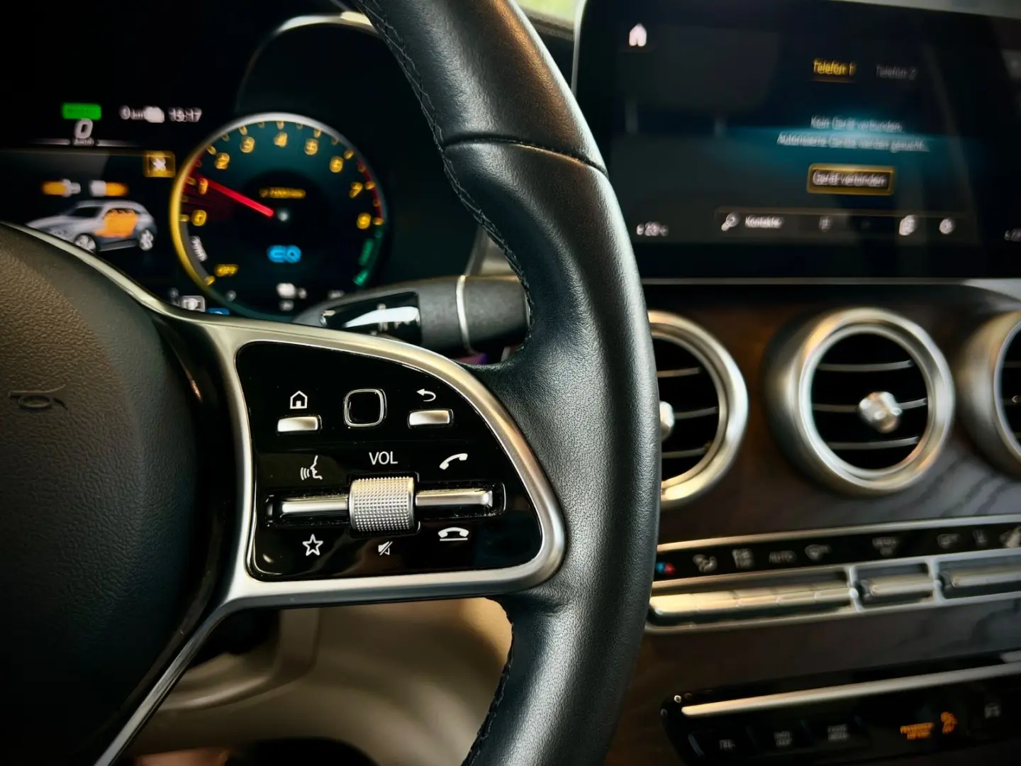 GLC 300e 4Matic|AMG|AUTOMATIK|NAVI|WIDESCREEN|
