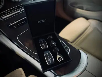GLC 300e 4Matic|AMG|AUTOMATIK|NAVI|WIDESCREEN|