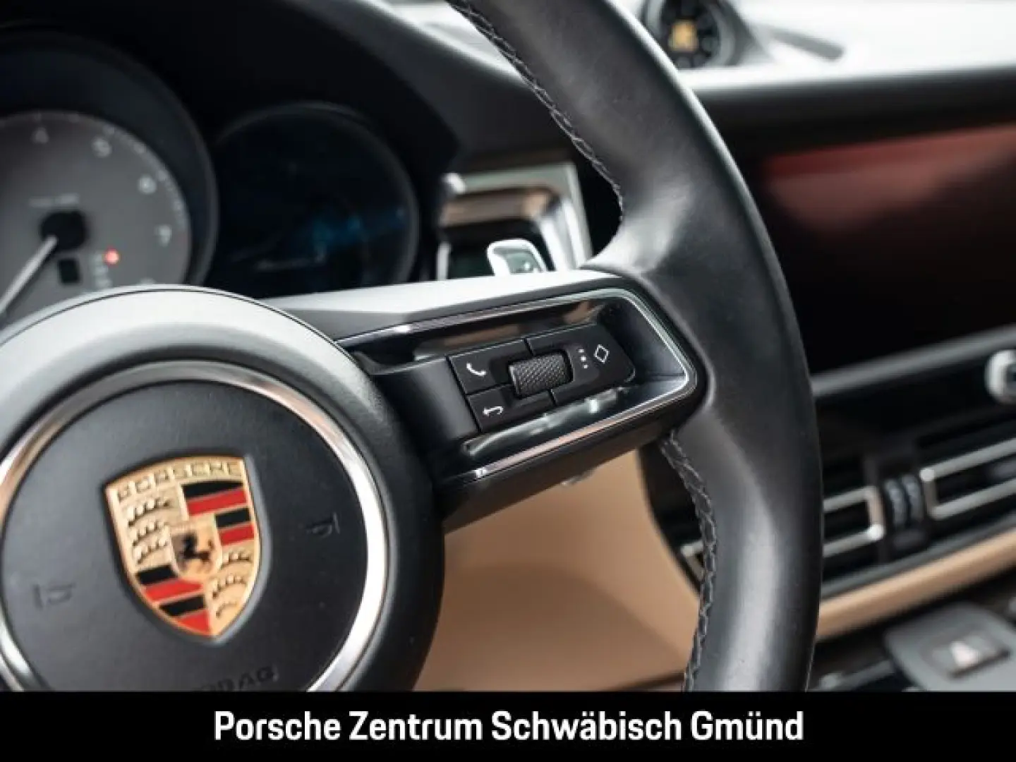 Macan S Burmester Panoramadach Luftfederung LED