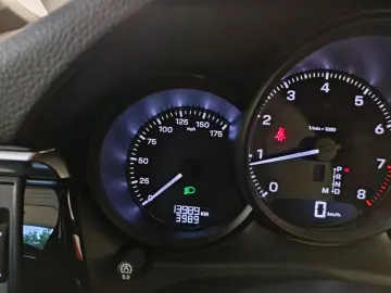 Macan T 