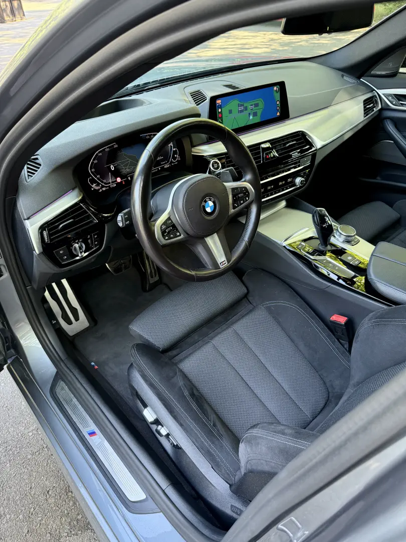 BMW 530