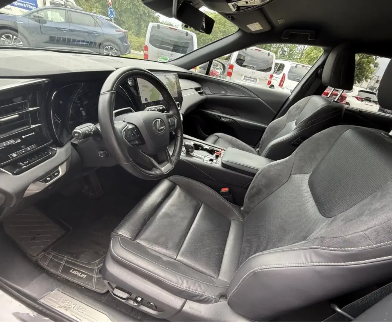 RX  350h  Luxury Line
