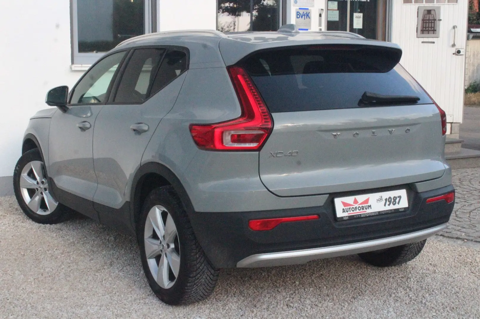 XC40 Core B3~Facelift~DAB~Pilot~uvm~