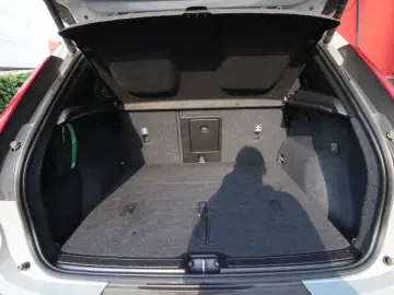 XC40 Core B3~Facelift~DAB~Pilot~uvm~
