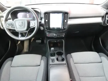 XC40 Core B3~Facelift~DAB~Pilot~uvm~