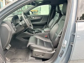 XC40 R Design B4 Navi Leder Digitales Cockpit Me