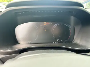 XC40 R Design B4 Navi Leder Digitales Cockpit Me