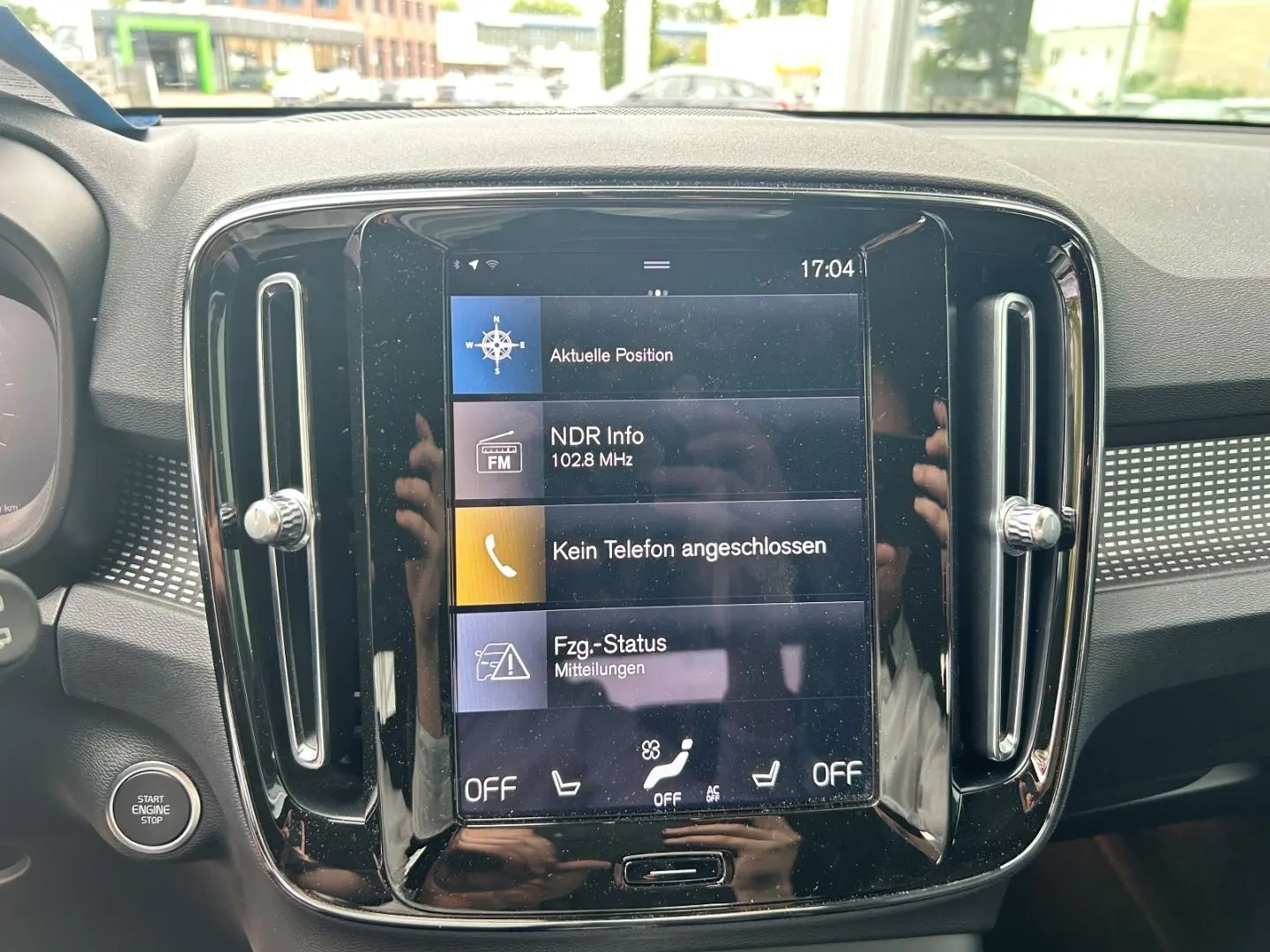 XC40 R Design B4 Navi Leder Digitales Cockpit Me